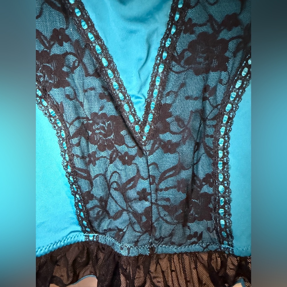 NWT Fascinations Elegant Blue Lace Women's Lingerie - Picture 2 of 8